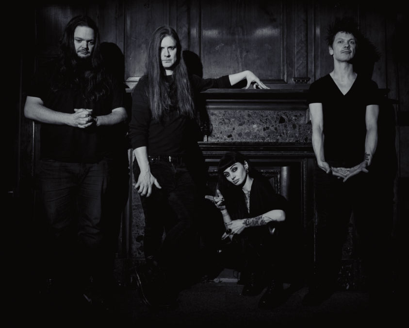 Cwfen. Photo by Adam Moffatt.