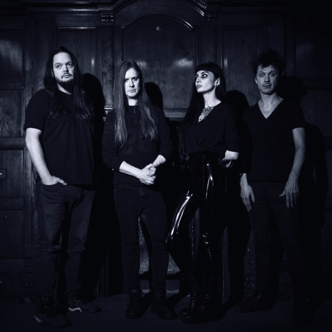 Cwfen. Photo by Adam Moffatt.